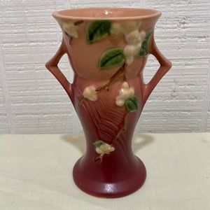 Roseville Snowberry Vase